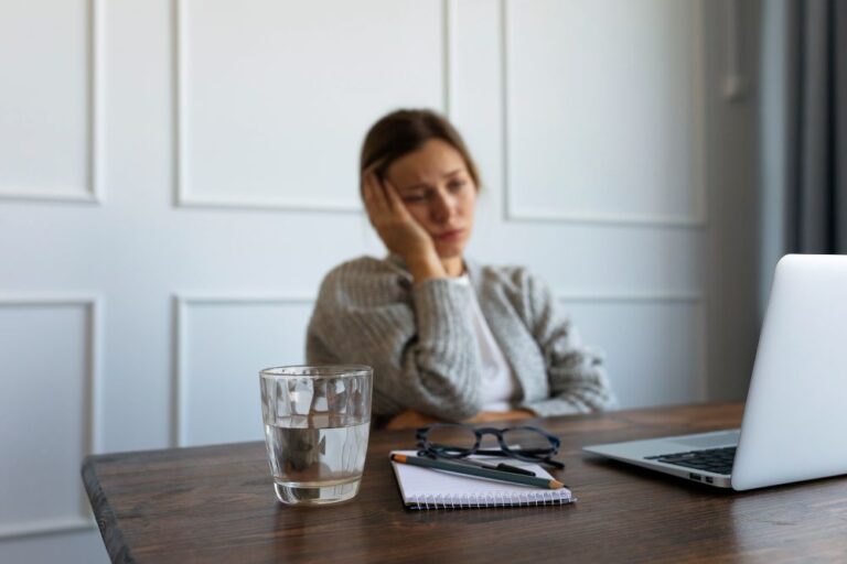 praca zdalna a zdrowie psychiczne